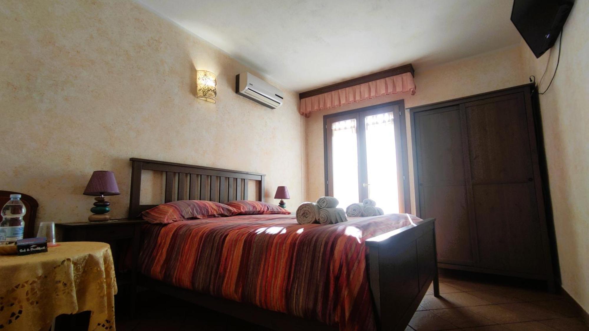 Grotta Delle Fate Bed & Breakfast Ossi Bagian luar foto