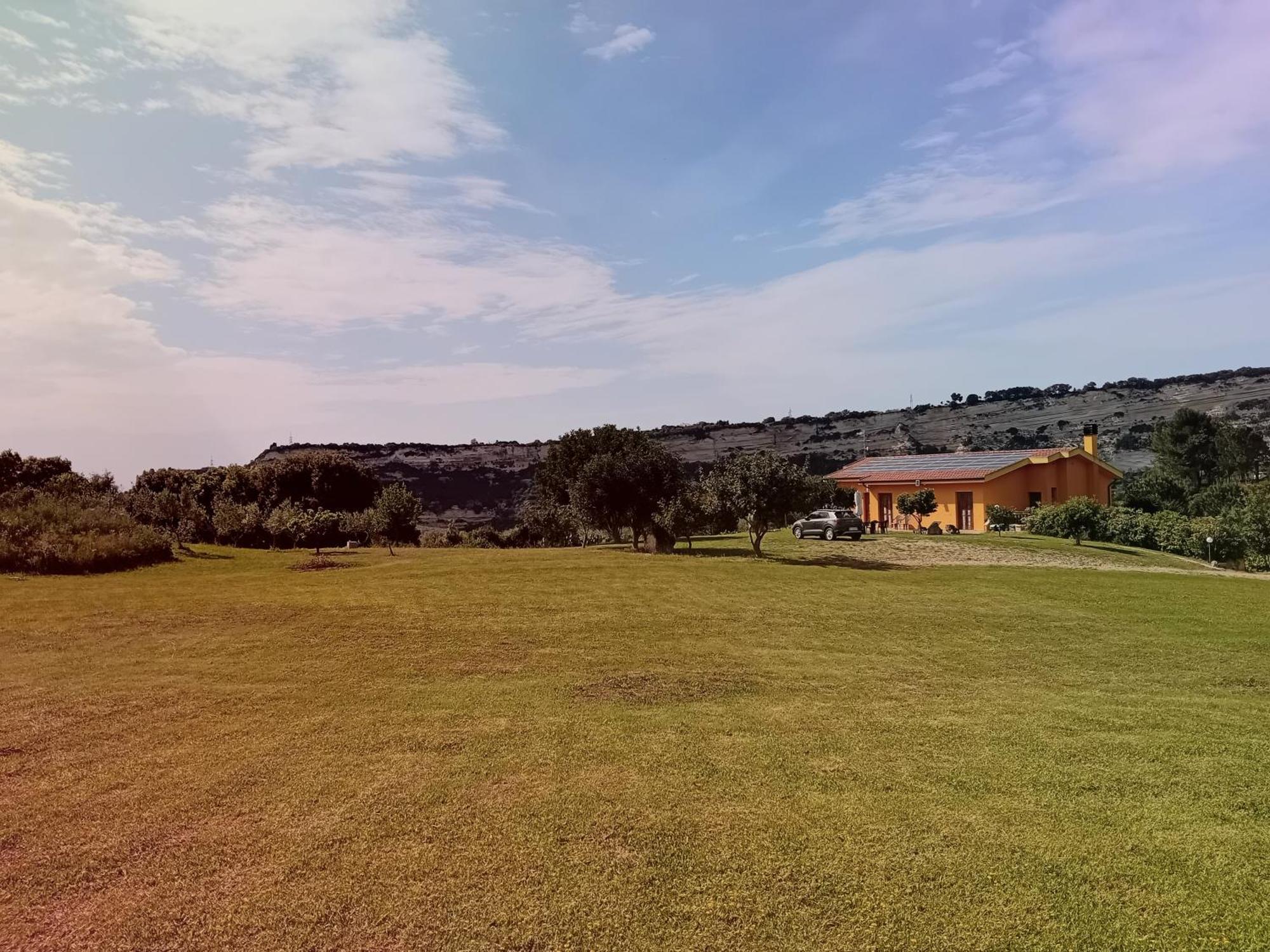 Grotta Delle Fate Bed & Breakfast Ossi Bagian luar foto